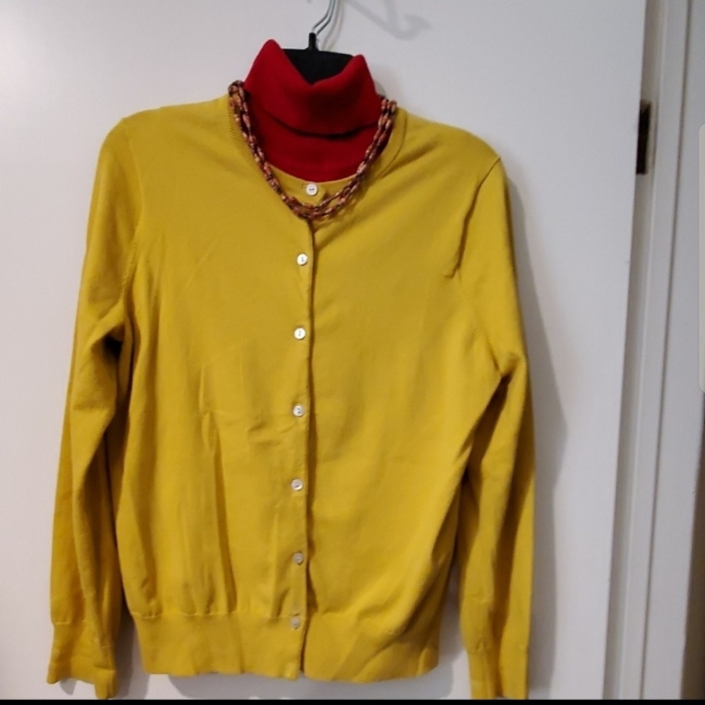 🐧🐧Land's End Gold Gorgeous Cardigan